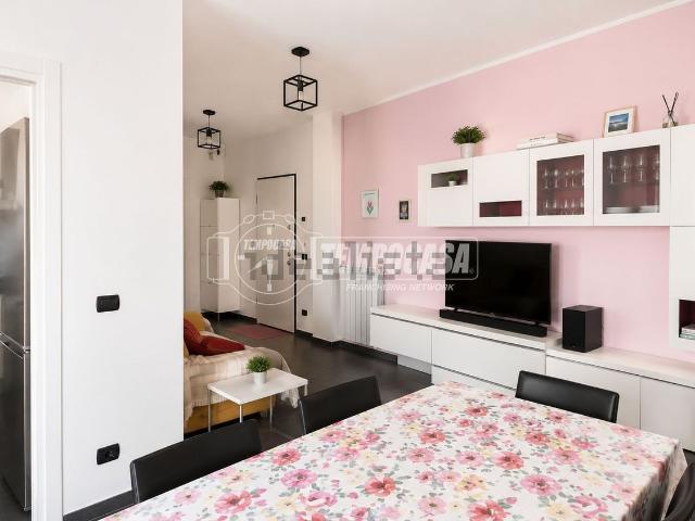 Appartamento in vendita a Cesano Maderno, Lombardia