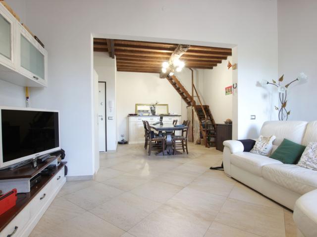 Appartamento in vendita a Costafabbri, Siena