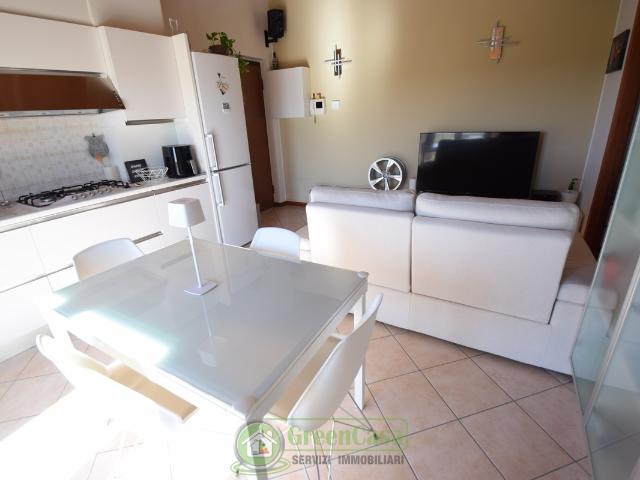 Appartamento in vendita a Roncello, Lombardia