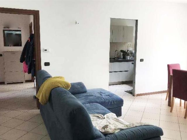 Appartamento in vendita a Vergiate, Lombardia