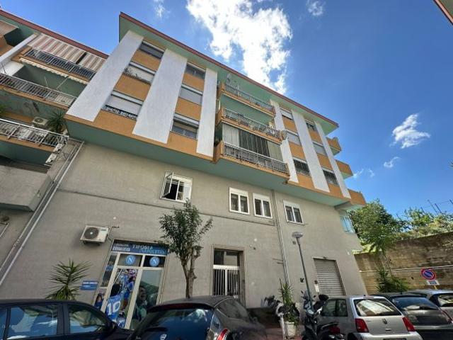 Appartamento in vendita a Municipalità 3, Campania