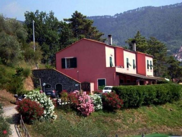 Appartamento in vendita a Levanto, La Spezia