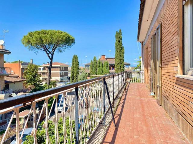 Appartamento in affitto a Capannelle, Roma