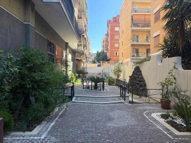 Appartamento in affitto a Municipio Roma III, Roma Capitale