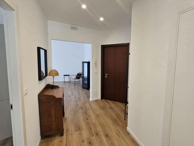 Appartamento in affitto a Sud-Ovest, Brenzone