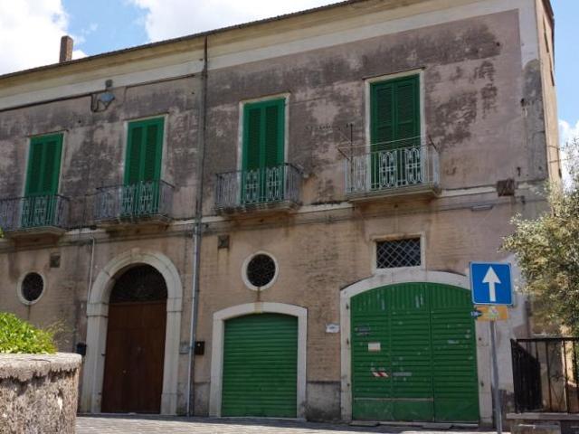 Appartamento in vendita a Teggiano, Campania