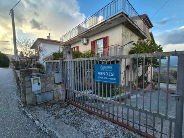 Appartamento in vendita a Cicerale, Campania