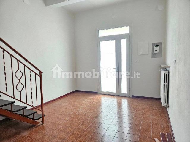 Villa Indipendente in affitto a Ferrara, Reggio Emilia