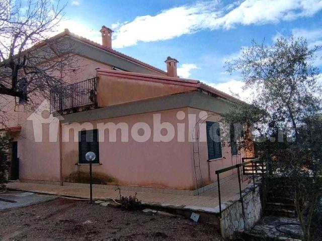 Villa Indipendente in affitto a Rignano, Itri