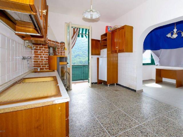 Villa Indipendente in vendita a Chiavari, Liguria