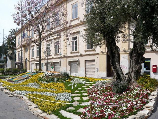 Villa Indipendente in affitto a Sant'agnello, Campania