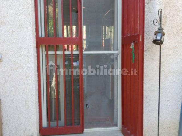 Villa Indipendente in affitto a Sperone, Messina