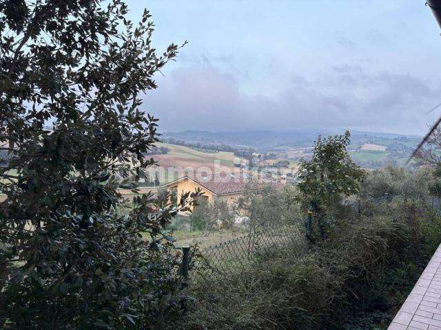Villa Indipendente in affitto a Marche, Ancona