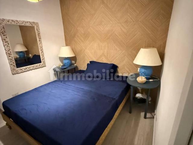 Villa Indipendente in affitto a Medio Levante, Serra Riccò