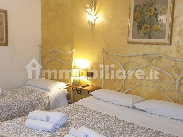 Villa Indipendente in affitto a Palazzina, Brenzone