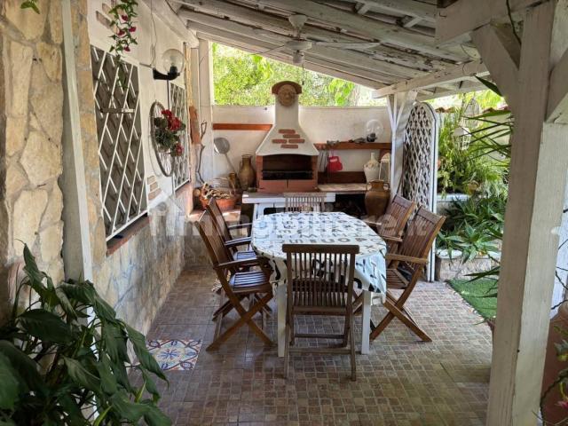 Villa Indipendente in affitto a Puglia, Taranto