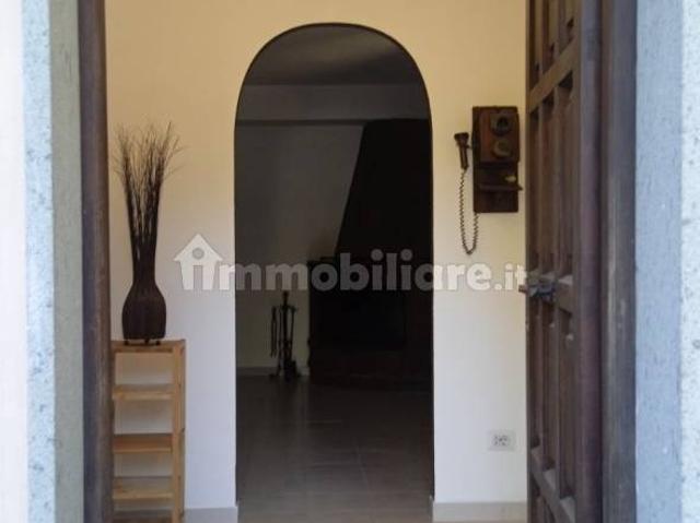 Villa Indipendente in affitto a Monte Caminetto, Roma Capitale