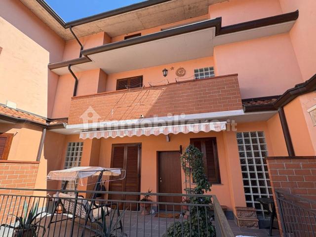 Villa Indipendente in affitto a Casorate Primo, Lombardia