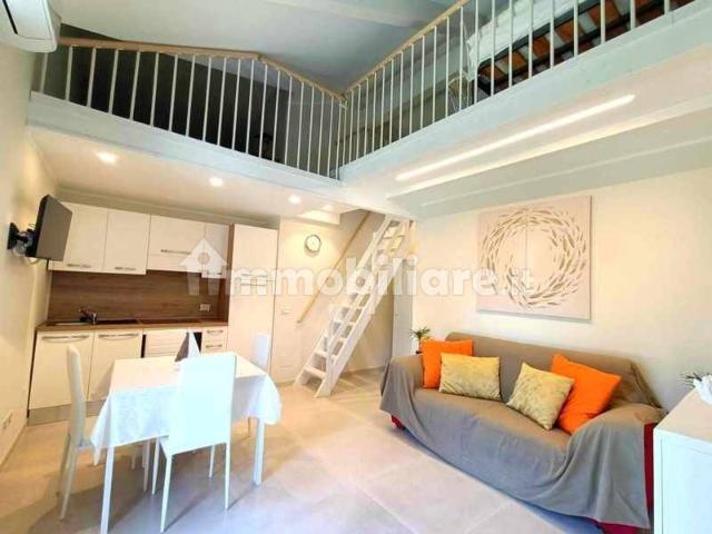 Villa Indipendente in affitto a Ponte Rosso, Marche