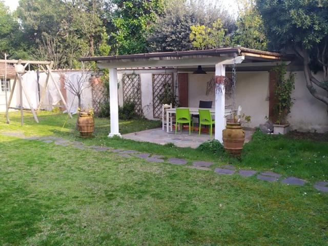 Appartamento in affitto a Vittoria Apuana, Forte Dei Marmi