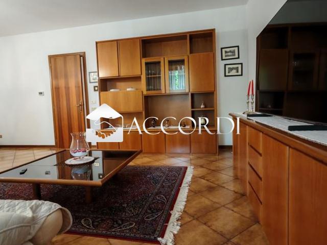 Appartamento in vendita a Fonte, Caerano San Marco