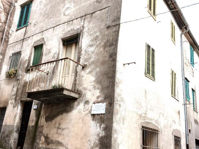 Appartamento in vendita a Unione dei Comuni Montani Amiata Grossetana, Roccalbegna