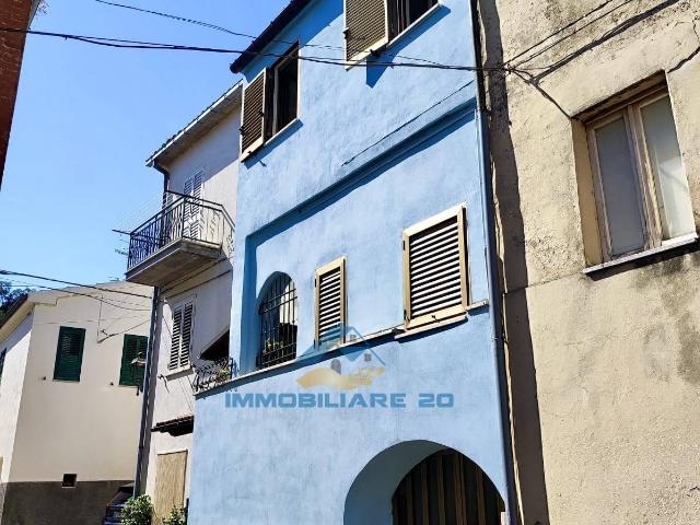 Villa Indipendente in vendita a Teramo, Abruzzo
