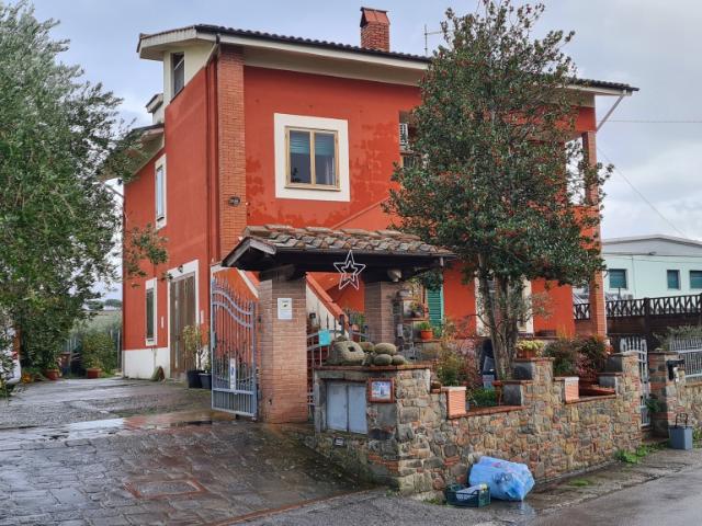Appartamento in vendita a Uzzano, Toscana