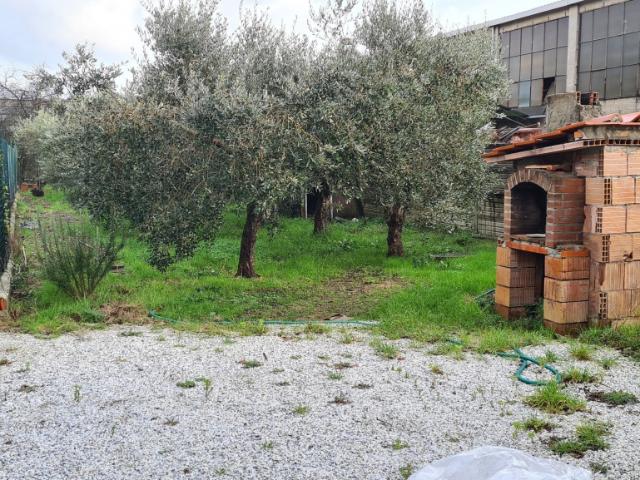Appartamento in vendita a Uzzano, Toscana