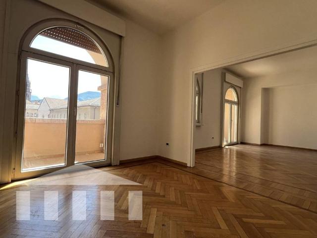 Appartamento in affitto a Centro-Piani-Rencio - Zentrum-Bozner Boden-Rentsch, Bolzano - Bozen