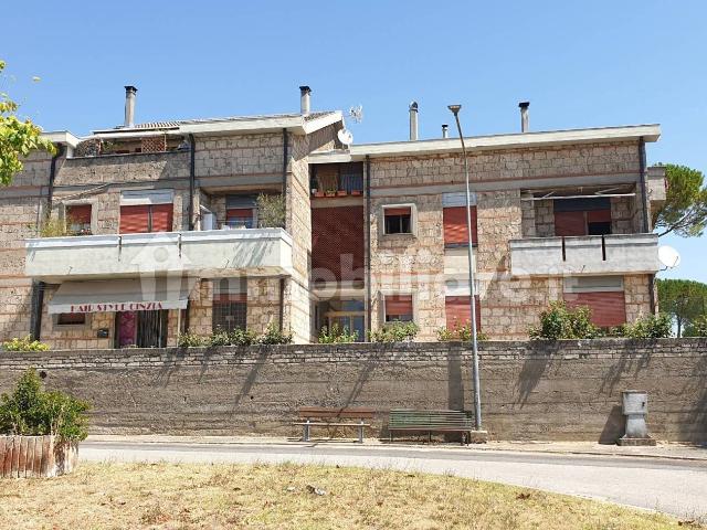 Appartamento in affitto a Penna In Teverina, Umbria