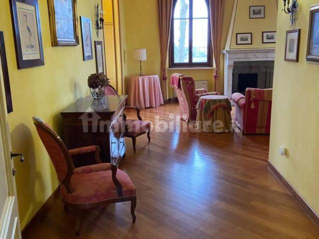 Appartamento in affitto a Desenzano Del Garda, Lombardia