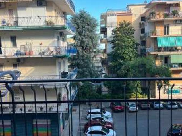 Appartamento in affitto a Municipalità 3, Campania