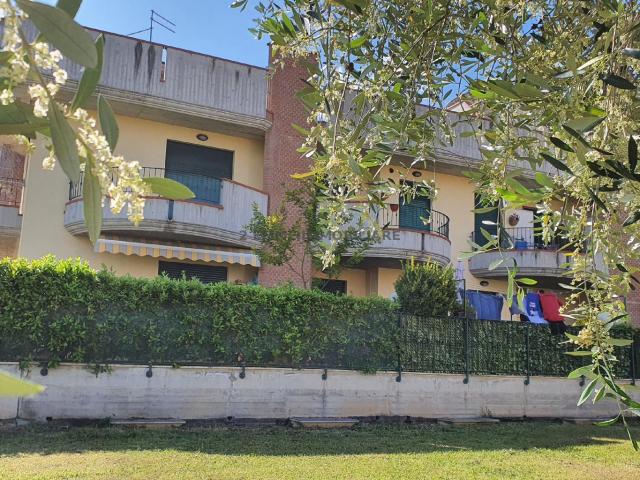 Appartamento in vendita a Monticelli, Marche