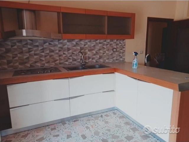 Appartamento in affitto a Salerno, Campania