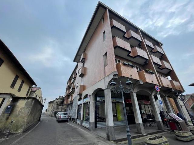 Appartamento in vendita a Ozzero, Milano