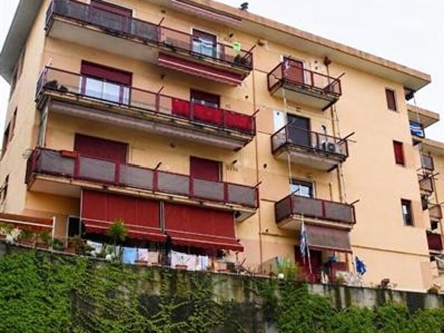 Appartamento in vendita a Borzoli, Genova