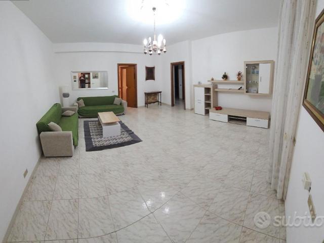Appartamento in affitto a Marinella, Calabria