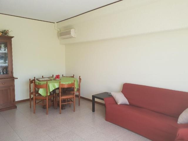 Appartamento in affitto a Varano De' Melegari, Reggio Emilia