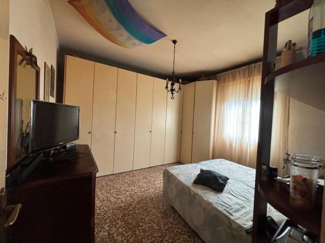 Quadrilocale in vendita a Modena