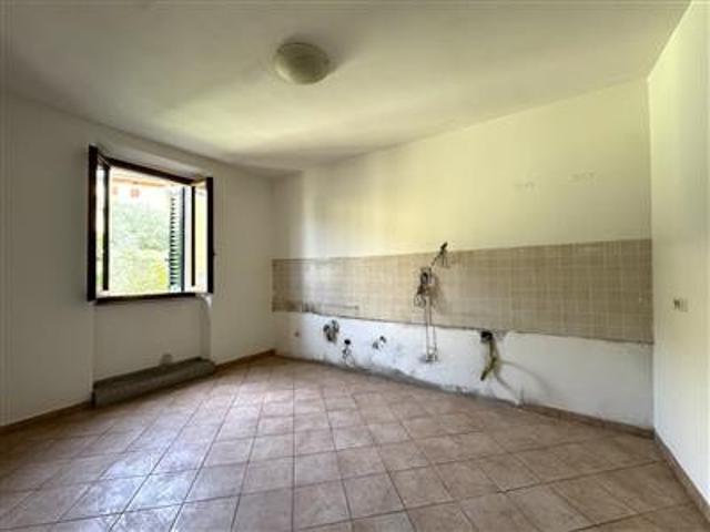 Appartamento in vendita a Mercatale, Vernio