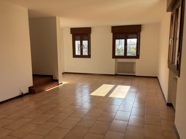 Appartamento in affitto a Monselice, Veneto