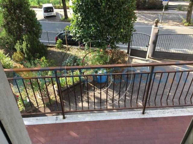 Appartamento in affitto a Centro Direzionale, Prato