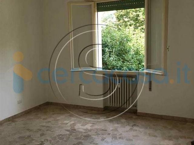 Appartamento in affitto a Centro Direzionale, Prato