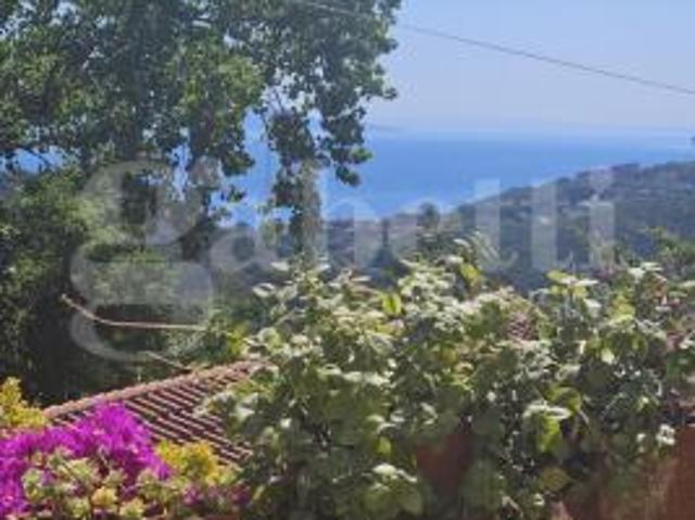 Appartamento in vendita a Rio, Toscana