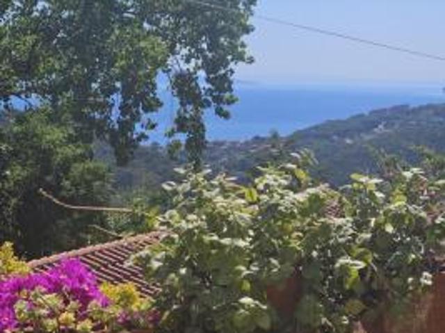Appartamento in vendita a Rio, Toscana