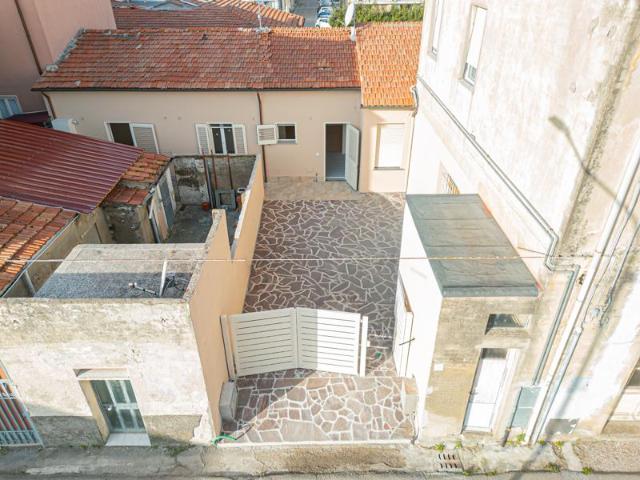 Appartamento in vendita a Marciana, Cascina