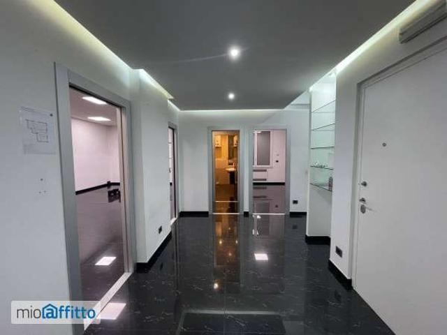 Appartamento in affitto a Medio Ponente, Serra Riccò