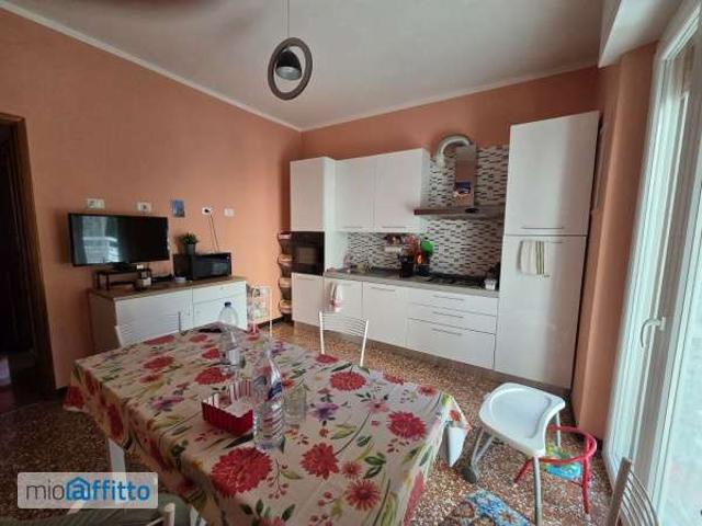 Appartamento in affitto a Medio Ponente, Serra Riccò