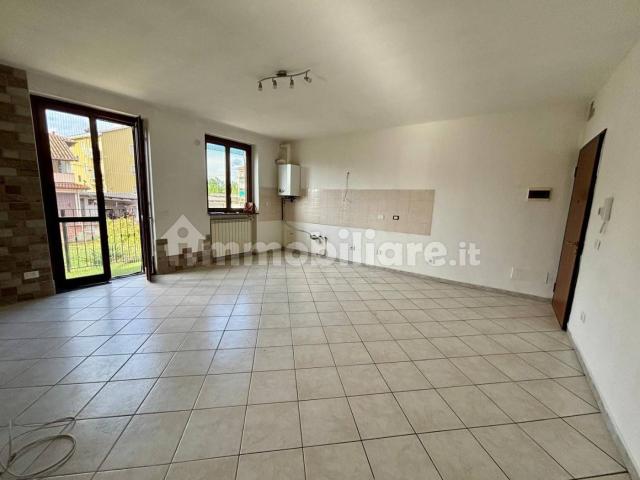 Appartamento in affitto a Parona, Lombardia